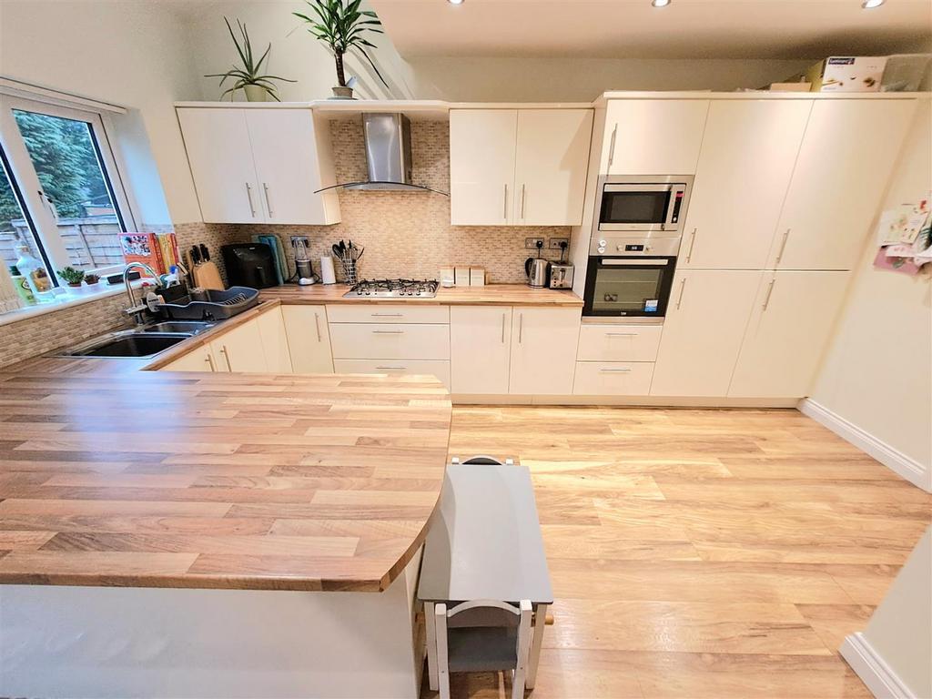 Extended Dining Kitchen