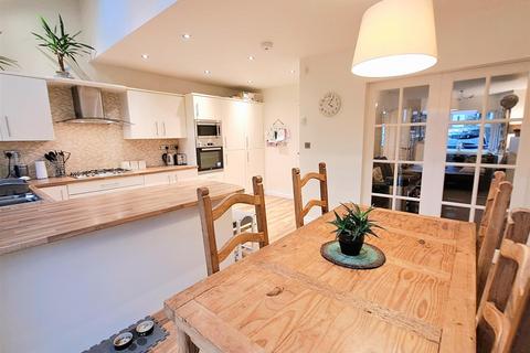 56 Benedon Road, Sheldon, Birmingham, B26 2NJ