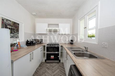 2 bedroom maisonette for sale, Clarence Road, Manor Park, London, E12