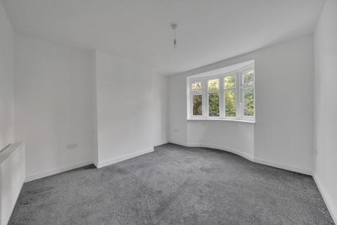 2 bedroom apartment to rent, Alexandra Road, London