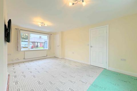 3 bedroom townhouse for sale, Rosemount Avenue, Elland HX5