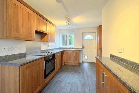 3 bedroom townhouse for sale, Rosemount Avenue, Elland HX5