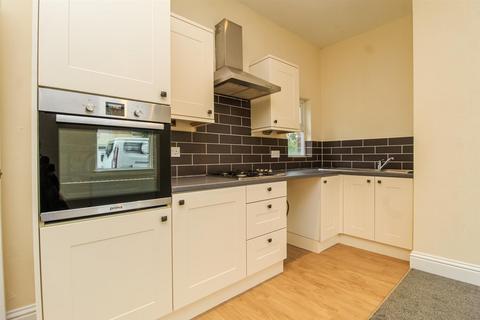 2 bedroom terraced house for sale, Wakefield Road, Ossett WF5