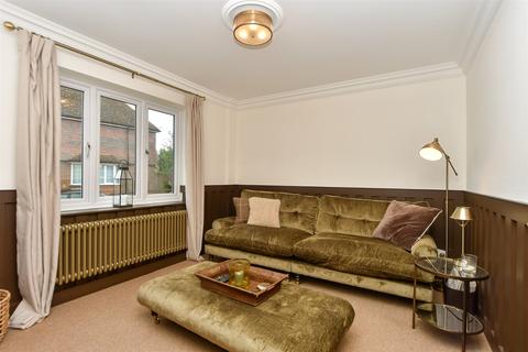 5 bedroom detached house for sale, Auger Close, Hartlip, Sittingbourne, Kent