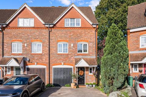 Bassett Drive, Reigate RH2