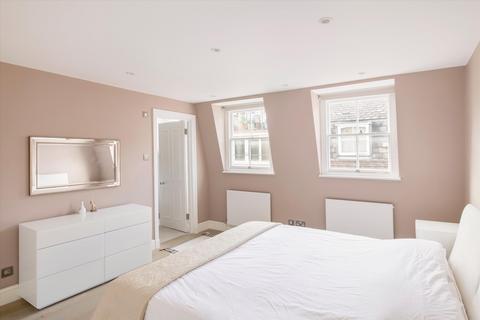 3 bedroom terraced house for sale, Adam and Eve Mews, London, W8.
