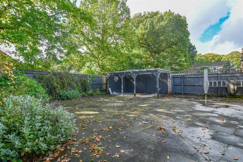 3 bedroom detached bungalow for sale, Ringway Road, Park Street, St. Albans