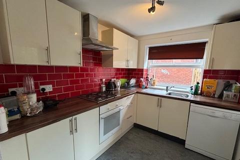 6 bedroom house to rent, Mayville Place, Hyde Park, Leeds