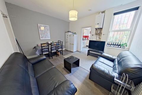 6 bedroom house to rent, Mayville Place, Hyde Park, Leeds