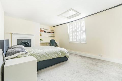 4 bedroom end of terrace house for sale, Brunswick Street, Reading, Berkshire