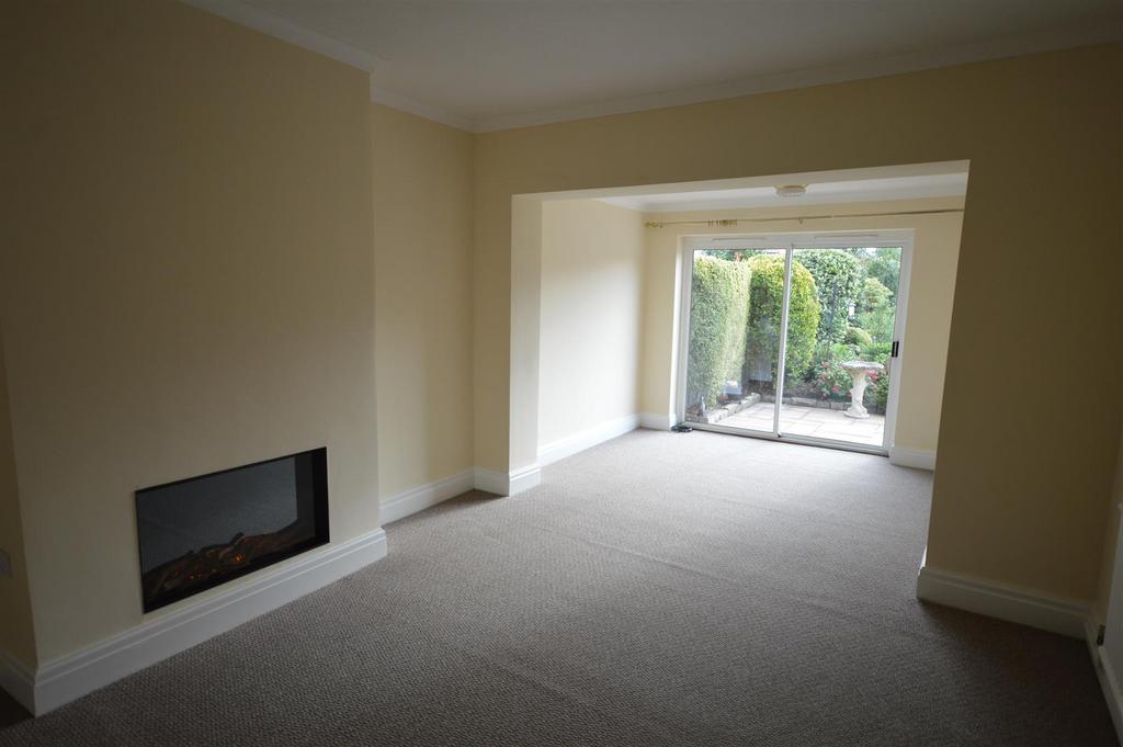 Abbey Road, Sandbach 3 bed semidetached house to rent £1,100 pcm (£