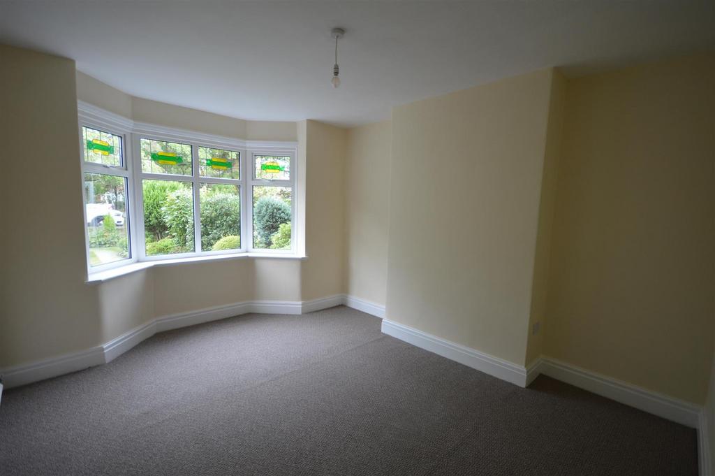 Abbey Road, Sandbach 3 bed semidetached house to rent £1,100 pcm (£