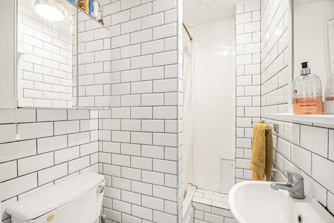 2 bedroom apartment to rent, Kennington Lane, London, SE11