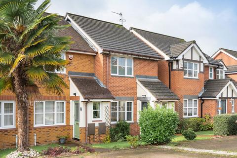 2 bedroom semi-detached house to rent, Admiral Way, Berkhamsted HP4