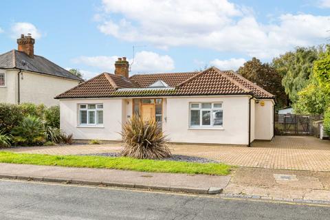 4 bedroom bungalow for sale, Fairview Road, Stevenage, Hertfordshire, SG1