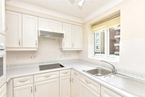 1 bedroom flat for sale, Stafford Road, Caterham, Surrey