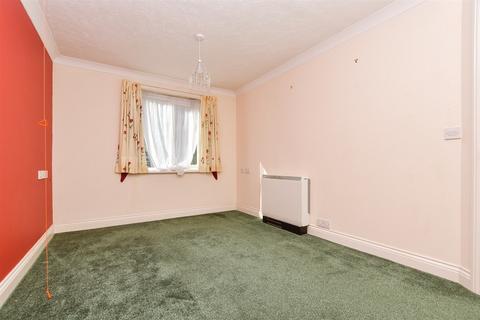 1 bedroom flat for sale, Stafford Road, Caterham, Surrey