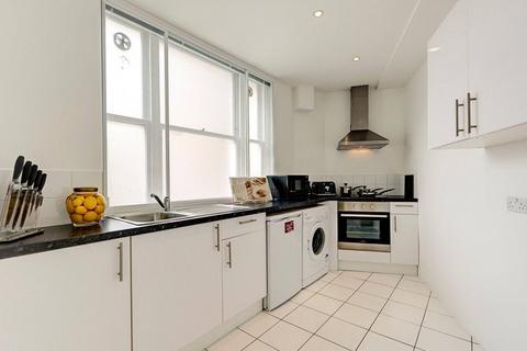 2 bedroom apartment to rent, Hill Street, London, W1J