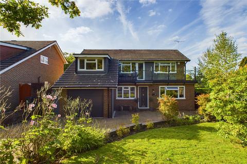 4 bedroom detached house for sale, Mount Close, Pound Hill, Crawley, West Sussex, RH10