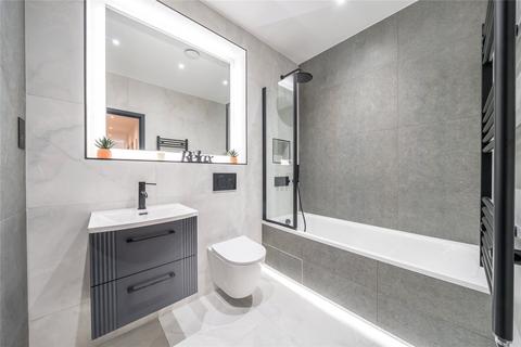 2 bedroom flat for sale, Abbots Way, Surrey KT16