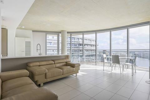 3 bedroom flat for sale, Royal Victoria, E16, Royal Docks, London, E16