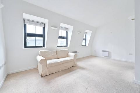 Flat 5, Triangle Court, 10 Redcross Way, London, SE1 1TA