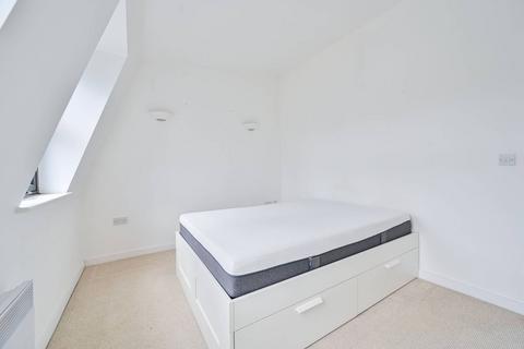 Flat 5, Triangle Court, 10 Redcross Way, London, SE1 1TA