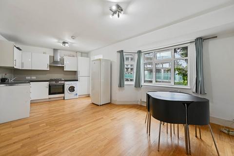 3 bedroom flat to rent, Cloister Road, Acton, London W3 0DF