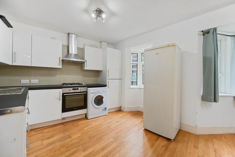 3 bedroom flat to rent, Cloister Road, Acton, London W3 0DF