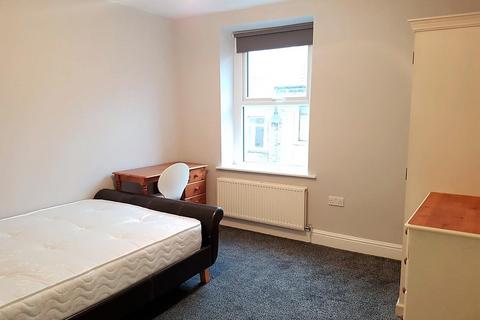 4 bedroom private hall to rent, Adelphi Street, Lancaster LA1