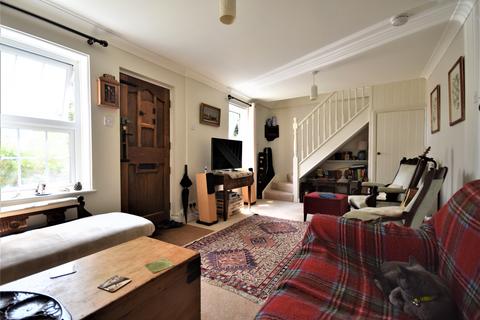 2 Heath Close, Farnham, GU9 0PS