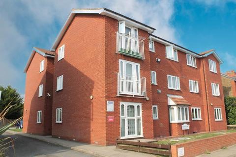 1 bedroom flat to rent, Chiltern Court, Buckingham Road, Harrow