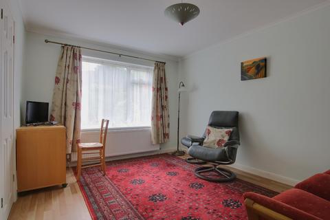 18 Ashley Meadows, Romsey, SO51 7LT