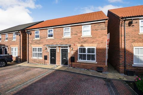 3 bedroom semi-detached house for sale, Waudby Close, Hessle