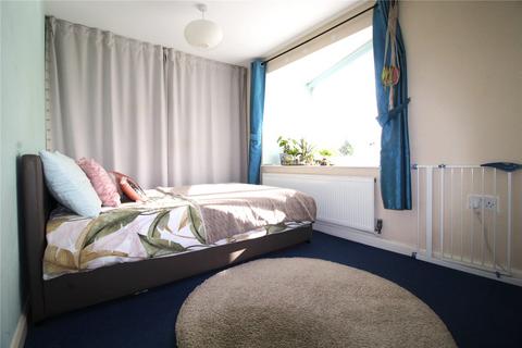 2 bedroom apartment to rent, Rochester Road, Gravesend, Kent, DA12