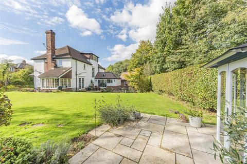 Green Hedges The Street, Cobham, Gravesend, DA12 3DD