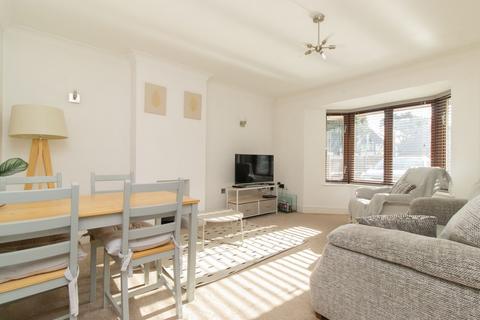 2 bedroom flat for sale, Kingsgate Avenue, Broadstairs, CT10