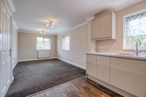 2 bedroom flat for sale, Osier Close, Bromsgrove, B61 8AZ