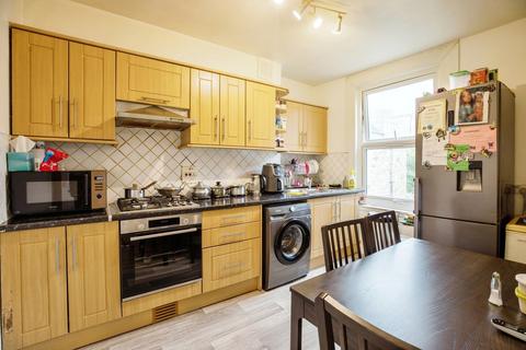 2 bedroom maisonette for sale, Mason Street, London SE17