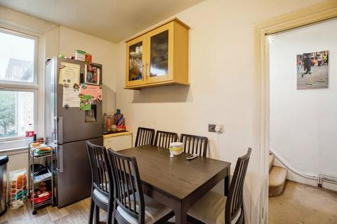 2 bedroom maisonette for sale, Mason Street, London SE17