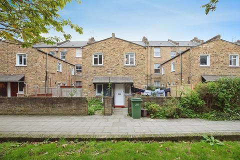 2 bedroom maisonette for sale, Mason Street, London SE17