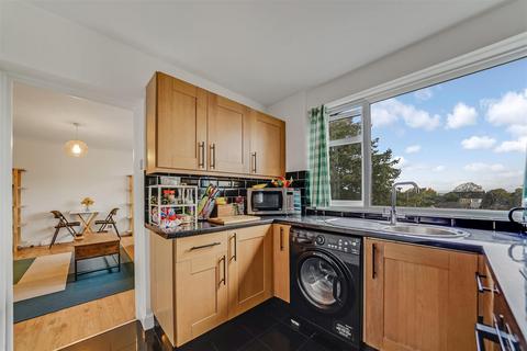 2 bedroom apartment for sale, The Ridgeway, London E4