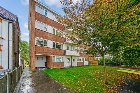 2 bedroom apartment for sale, The Ridgeway, London E4