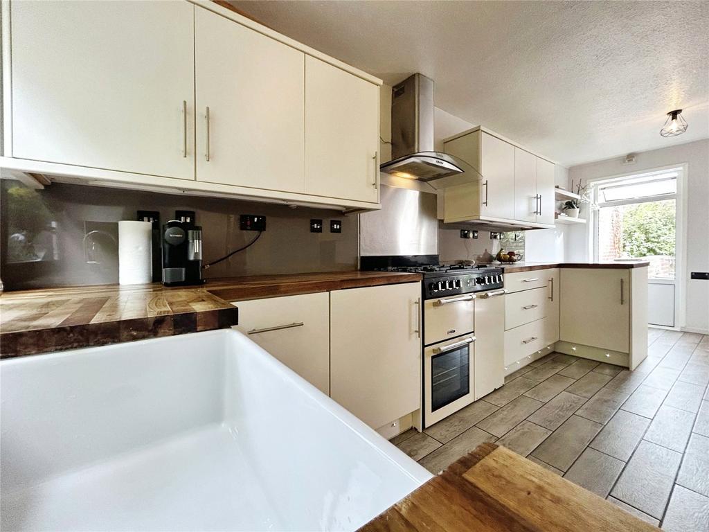 Gees Lock Close, Leicestershire LE2 2 bed terraced house for sale £