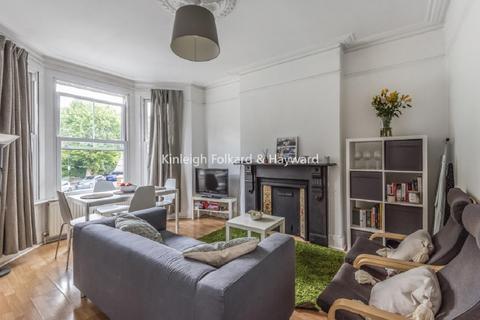 3 bedroom flat for sale, Buchanan Gardens, Willesden