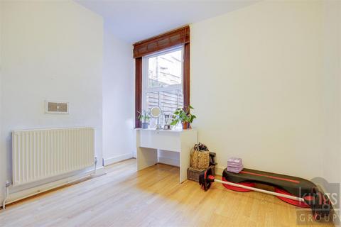 2 bedroom flat for sale, Mersey Road, London