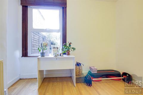 2 bedroom flat for sale, Mersey Road, London