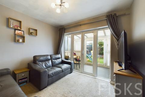 2 bedroom detached bungalow for sale, Urmond Road, Canvey Island, SS8