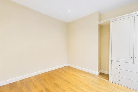 Studio to rent, Villiers Street, Covent Garden, WC2N