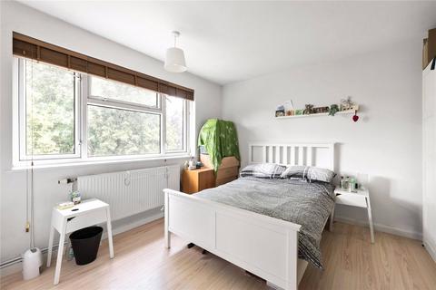 12 Burdett Road, Richmond, TW9 2EE